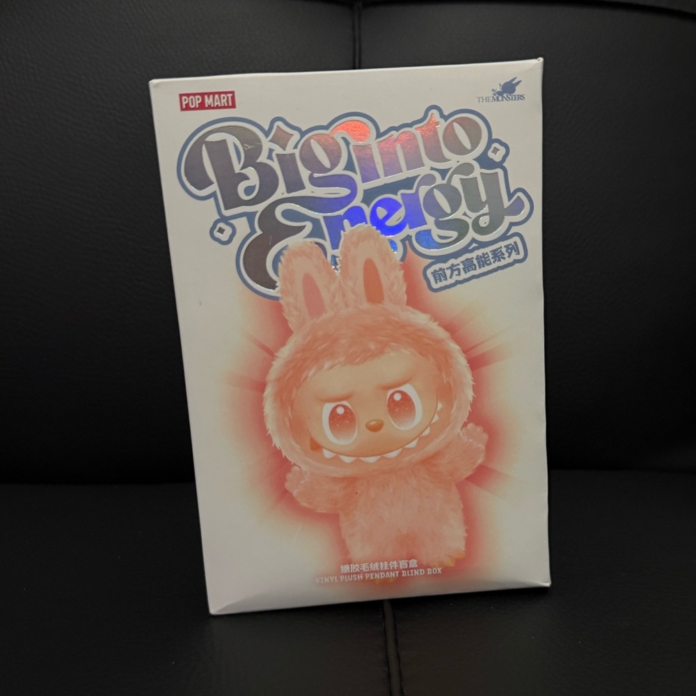Pop Mart Big Into Energy Labubu V3